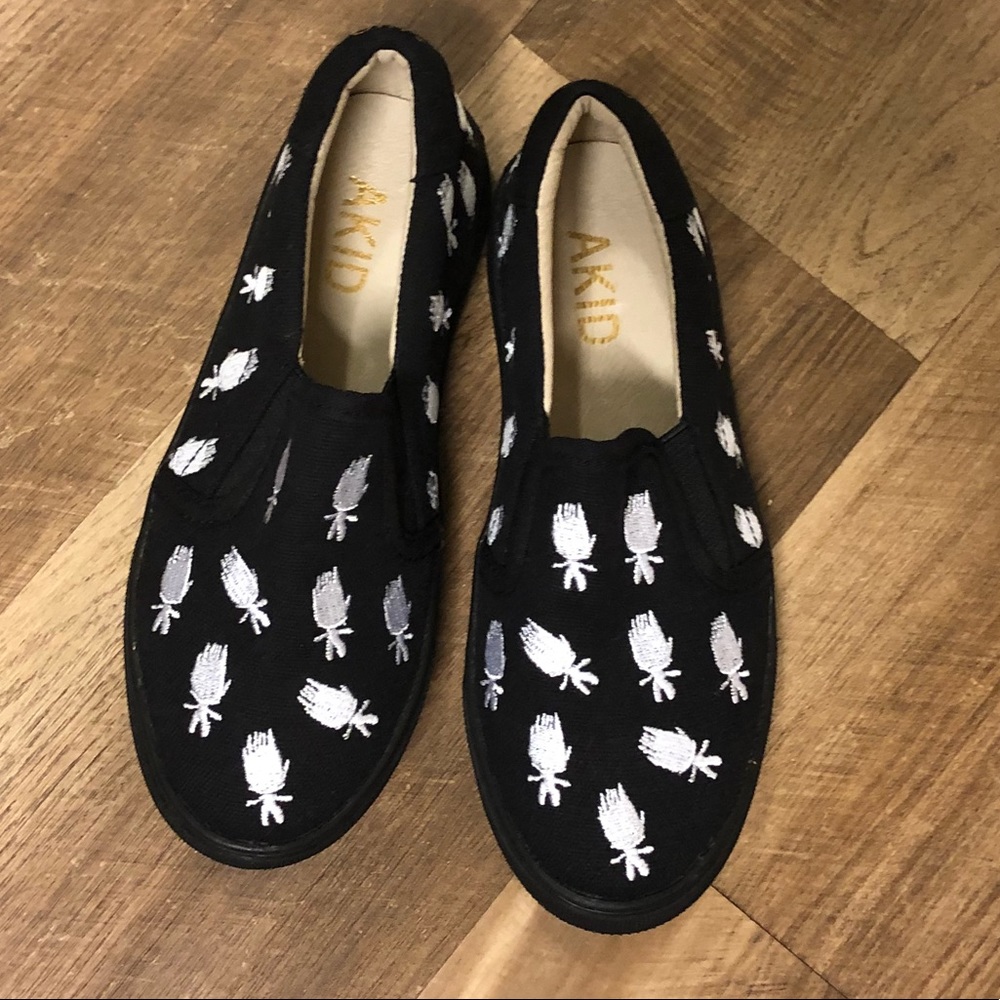 Akid sneakers